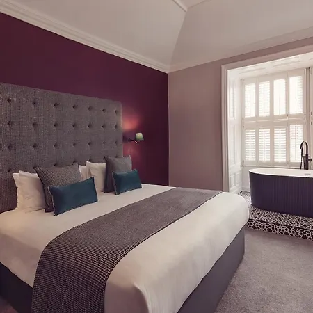 ホテル Tweedies Bar And 3*