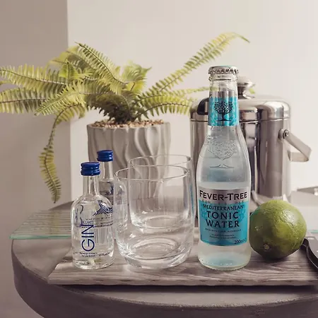 ホテル Tweedies Bar And