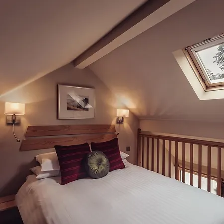 Tweedies Bar And ホテル 3*