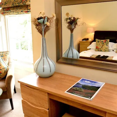 Tweedies Bar And 3* グラスミア