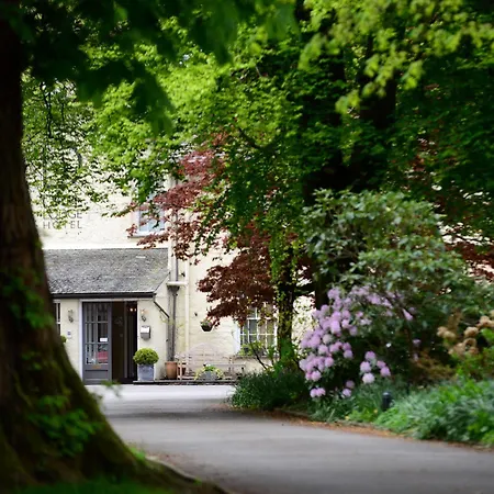 Hotel Tweedies Bar And