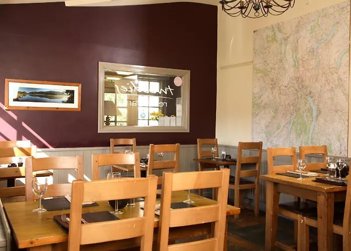 Hotel Tweedies Bar And