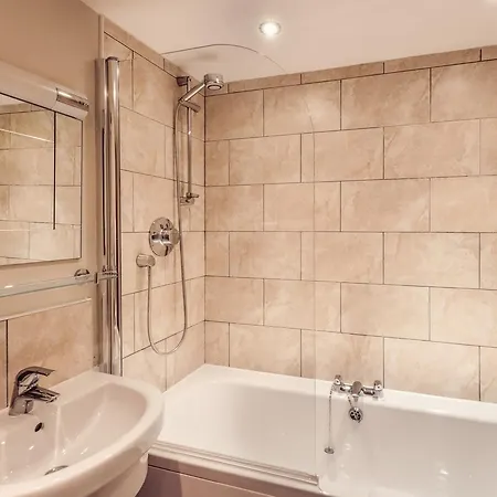 Hotell Tweedies Bar And