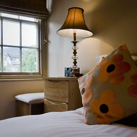 Tweedies Bar And Grasmere